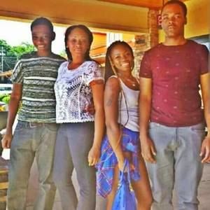 Meet your Posher, Sandra